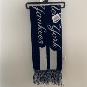 BNWT New York Yankees scarf